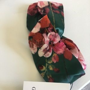 Gucci headband
